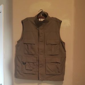 TravelSmith Men's Vest